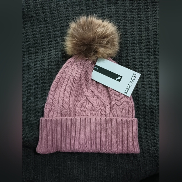 Nine West Winter hat - Picture 1 of 2